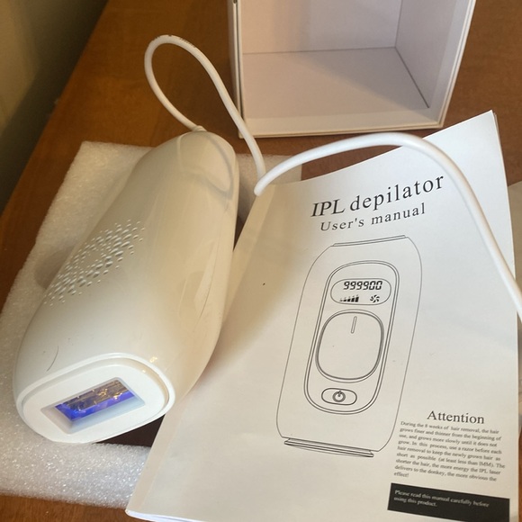 IPL Hair removal device , brand new never used , original packaging. - Picture 2 of 3